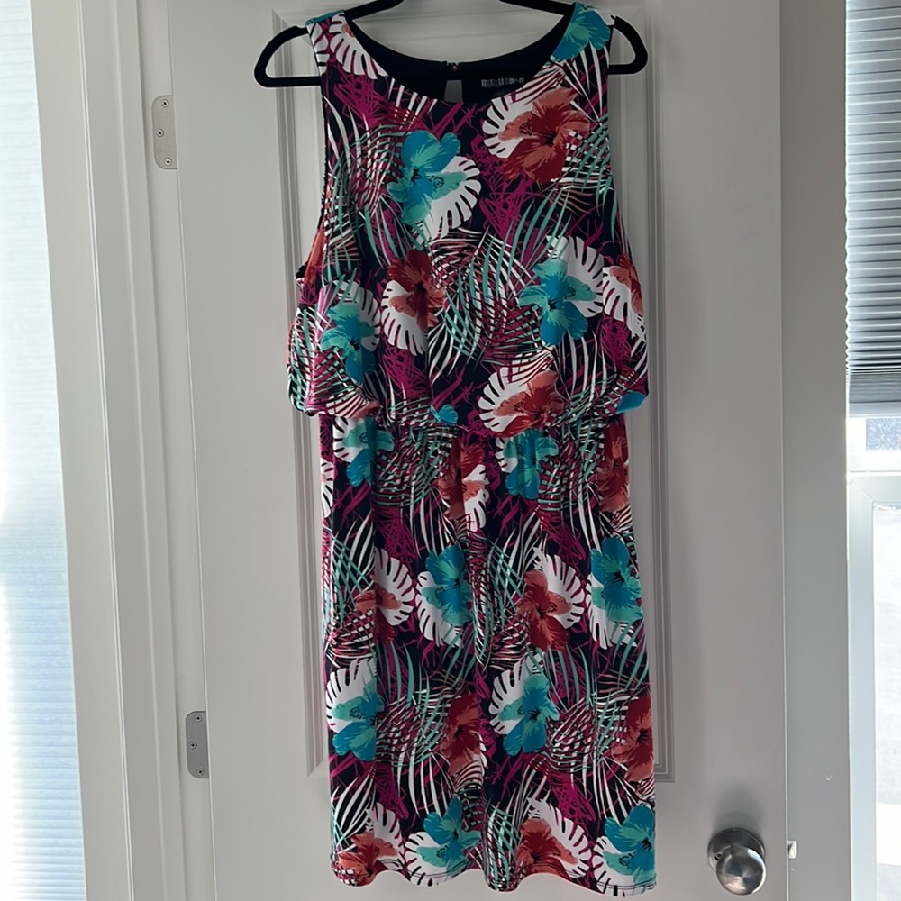 Floral Hawaian style dress 2x